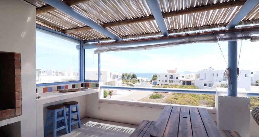 4 Bedroom Property for Sale in Paradise Beach Western Cape